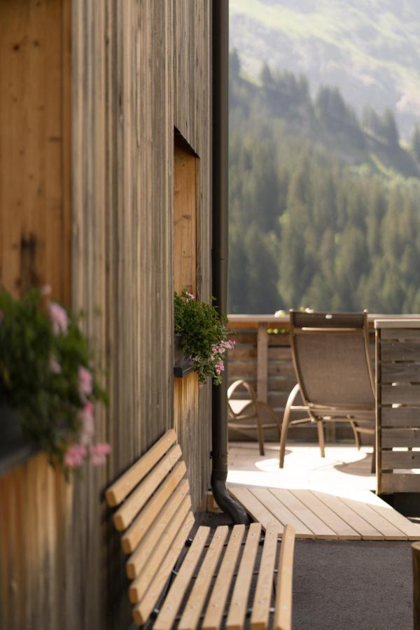 Hus24 Aparthotel Schroecken Exterior photo